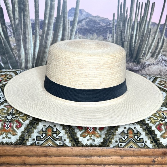 Vintage Straw Hat - Picture 3 of 6